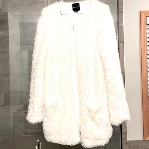 GUESS by Marciano Women's Lizzie Faux-Fur Coat. - Picture 2 of 15